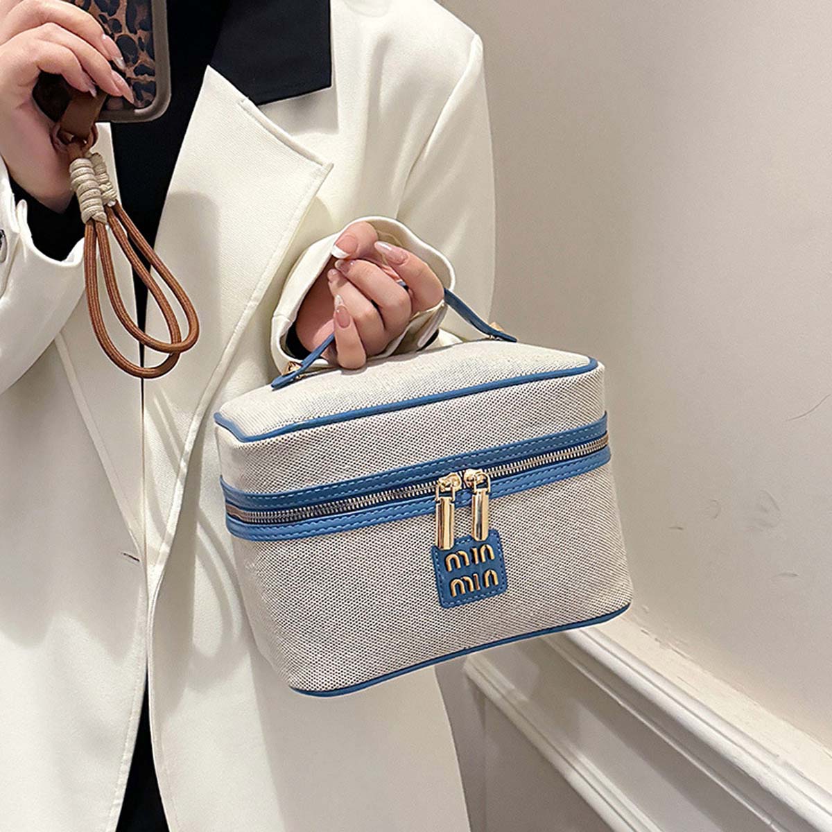 Nuova borsa tote organizer in  - Luxury Skincare Labels recensione e prezzo